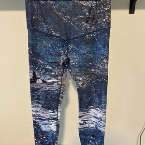 High waisted leggings from Bewildher (orca)